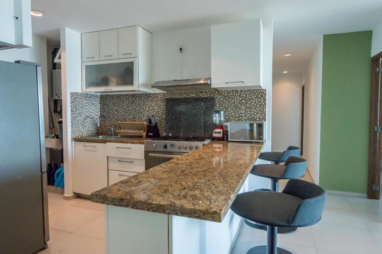Beachfront Luxury Apartments カンクン エクステリア 写真