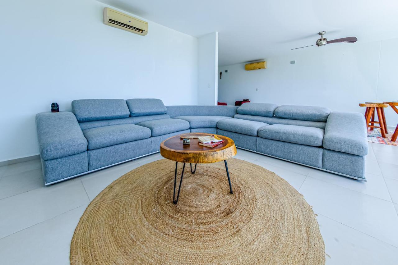 Beachfront Luxury Apartments カンクン エクステリア 写真