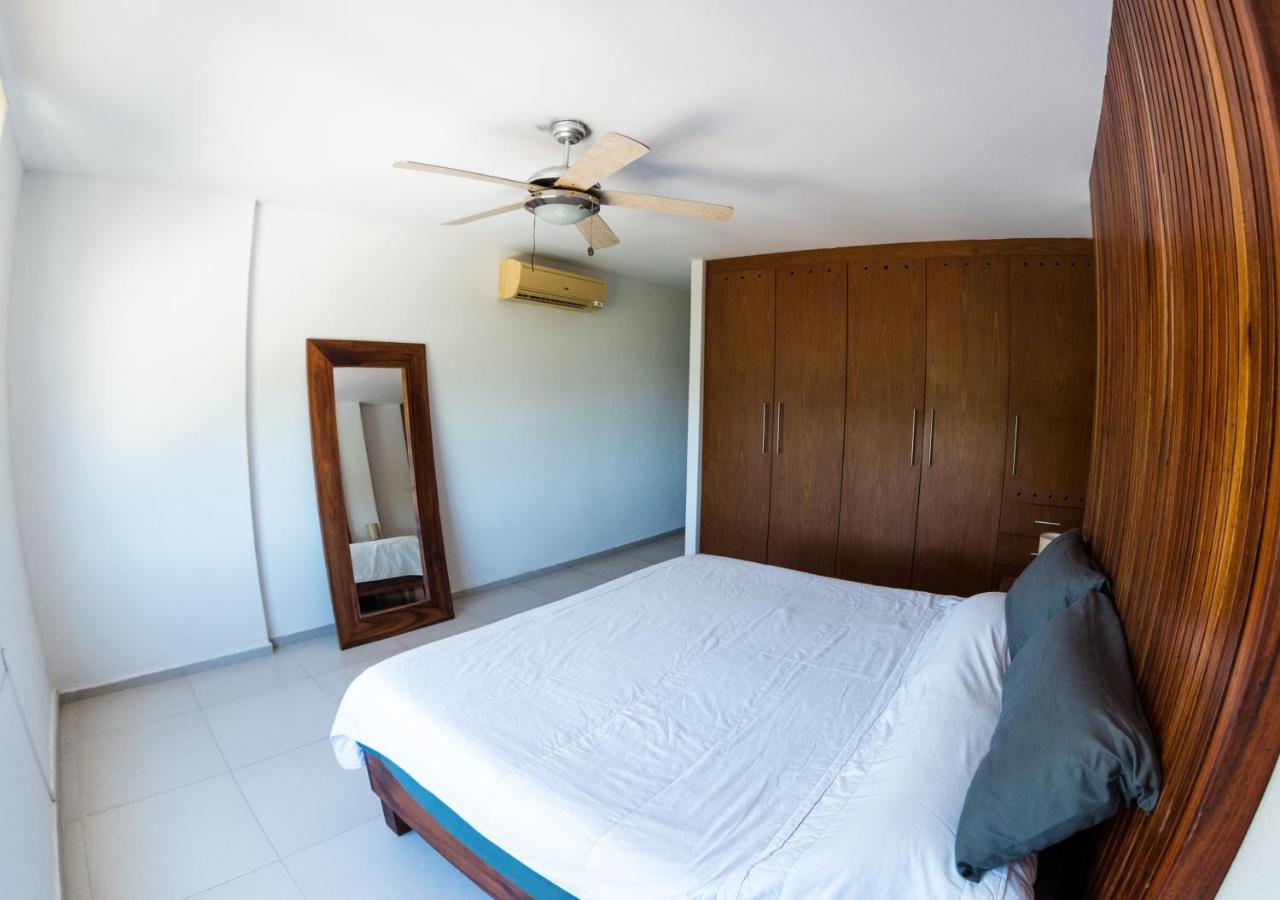 Beachfront Luxury Apartments カンクン エクステリア 写真
