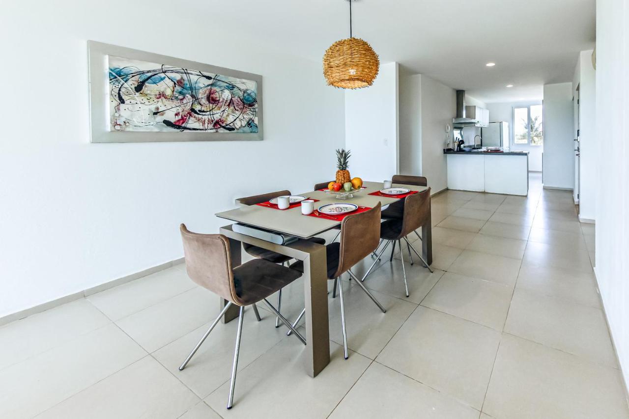 Beachfront Luxury Apartments カンクン エクステリア 写真